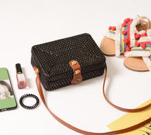Load image into Gallery viewer, Woven Rattan Bag Round Straw Shoulder Bag Small Beach HandBags Women Summer Hollow Handmade Messenger Crossbody Bags