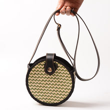 Load image into Gallery viewer, Woven Rattan Bag Round Straw Shoulder Bag Small Beach HandBags Women Summer Hollow Handmade Messenger Crossbody Bags