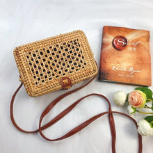 Load image into Gallery viewer, Woven Rattan Bag Round Straw Shoulder Bag Small Beach HandBags Women Summer Hollow Handmade Messenger Crossbody Bags